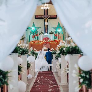 Your Vision, Our Design Aisle Decor